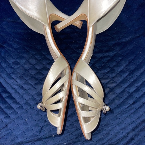 Ex display David bridal Macy heels - Picture 3 of 6